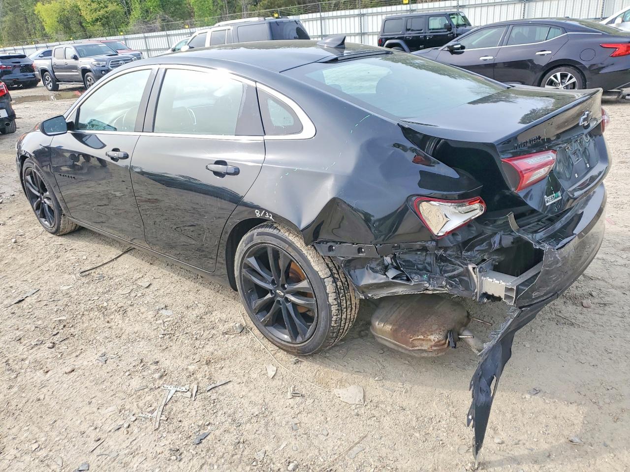 2021 CHEVROLET MALIBU LT photo 2