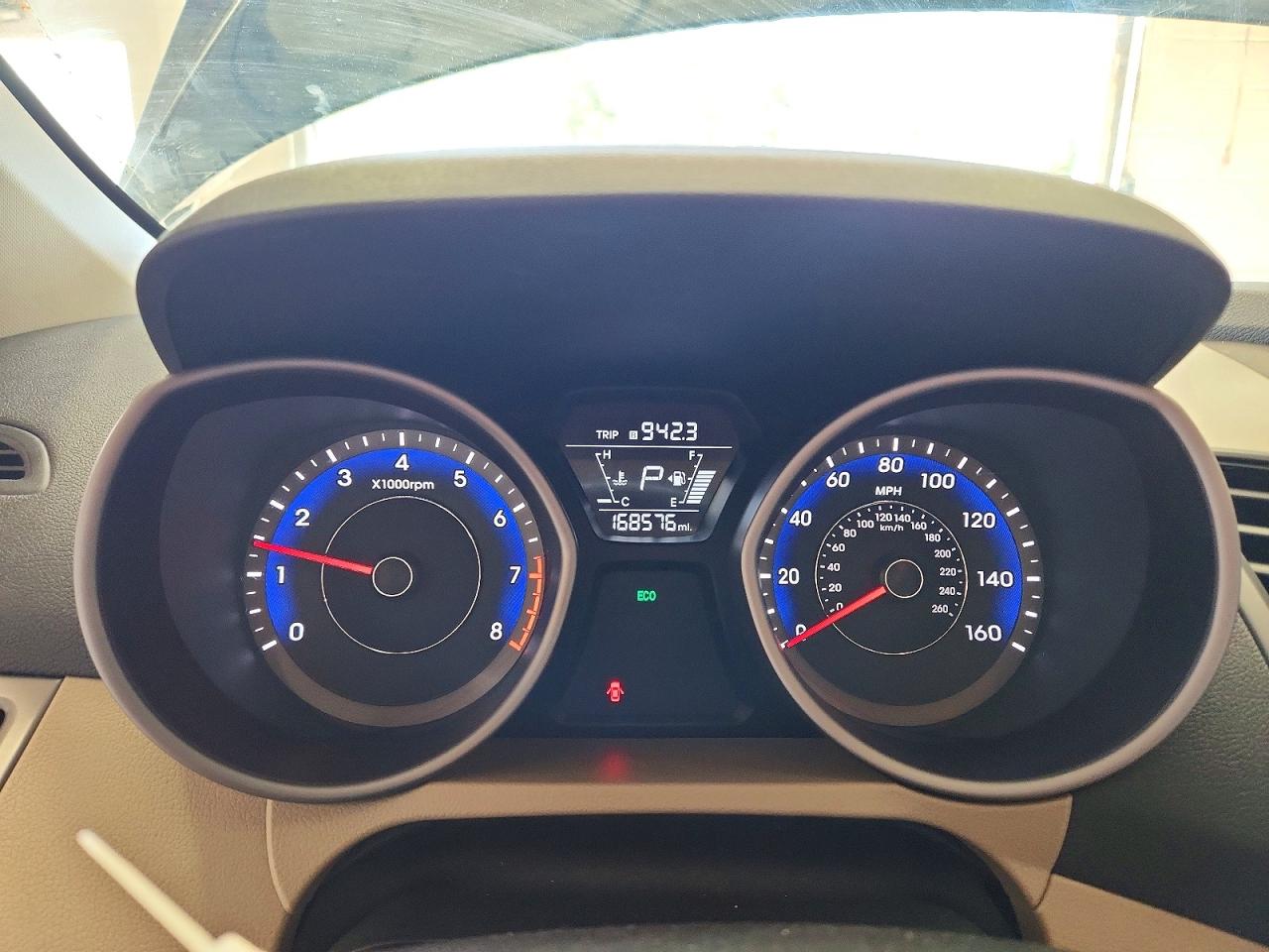 2016 HYUNDAI ELANTRA VALUE EDITION photo 25