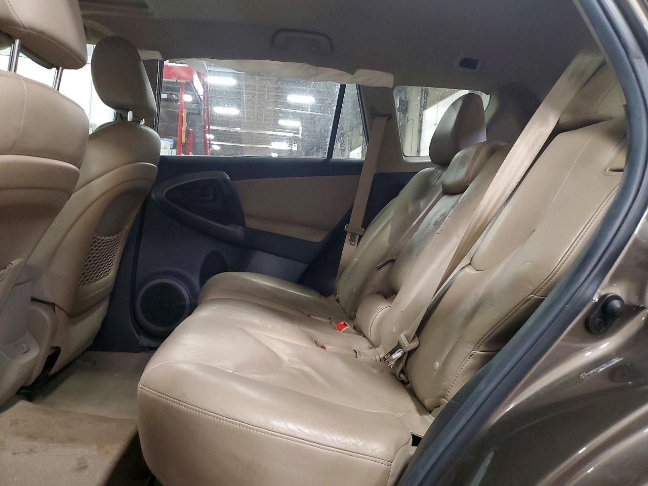 2011 TOYOTA RAV4 LIMITED photo 21