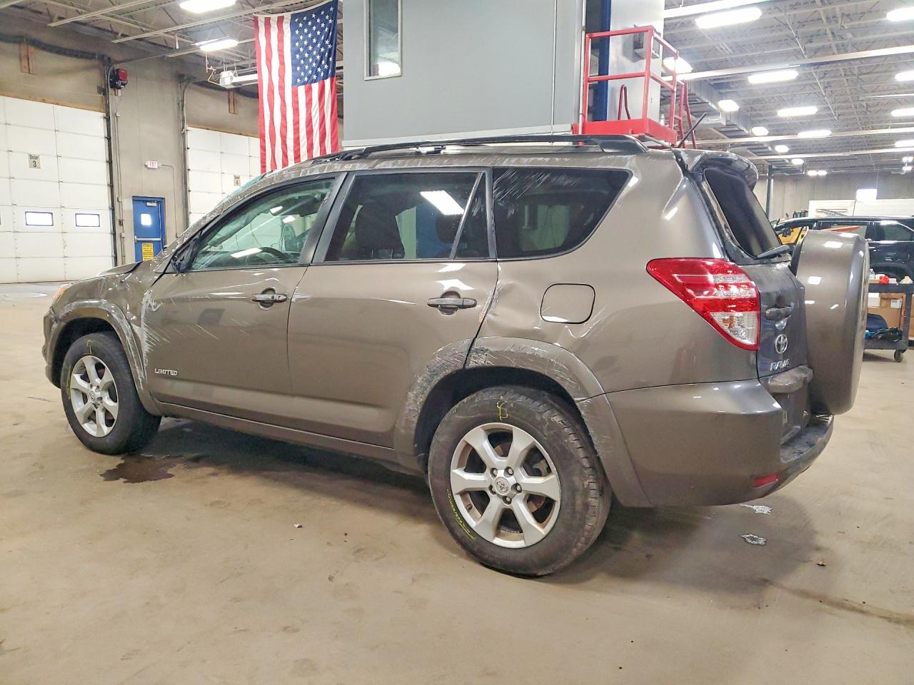 2011 TOYOTA RAV4 LIMITED photo 3