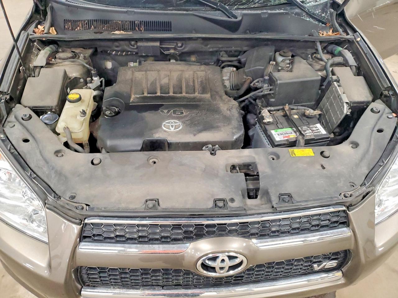 2011 TOYOTA RAV4 LIMITED photo 23