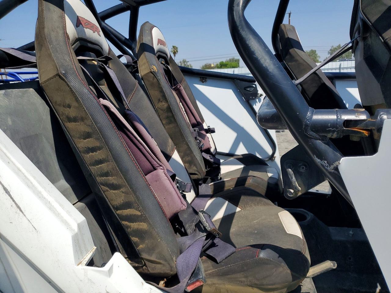 2015 POLARIS RZR UTILITY VEHICLE photo 11