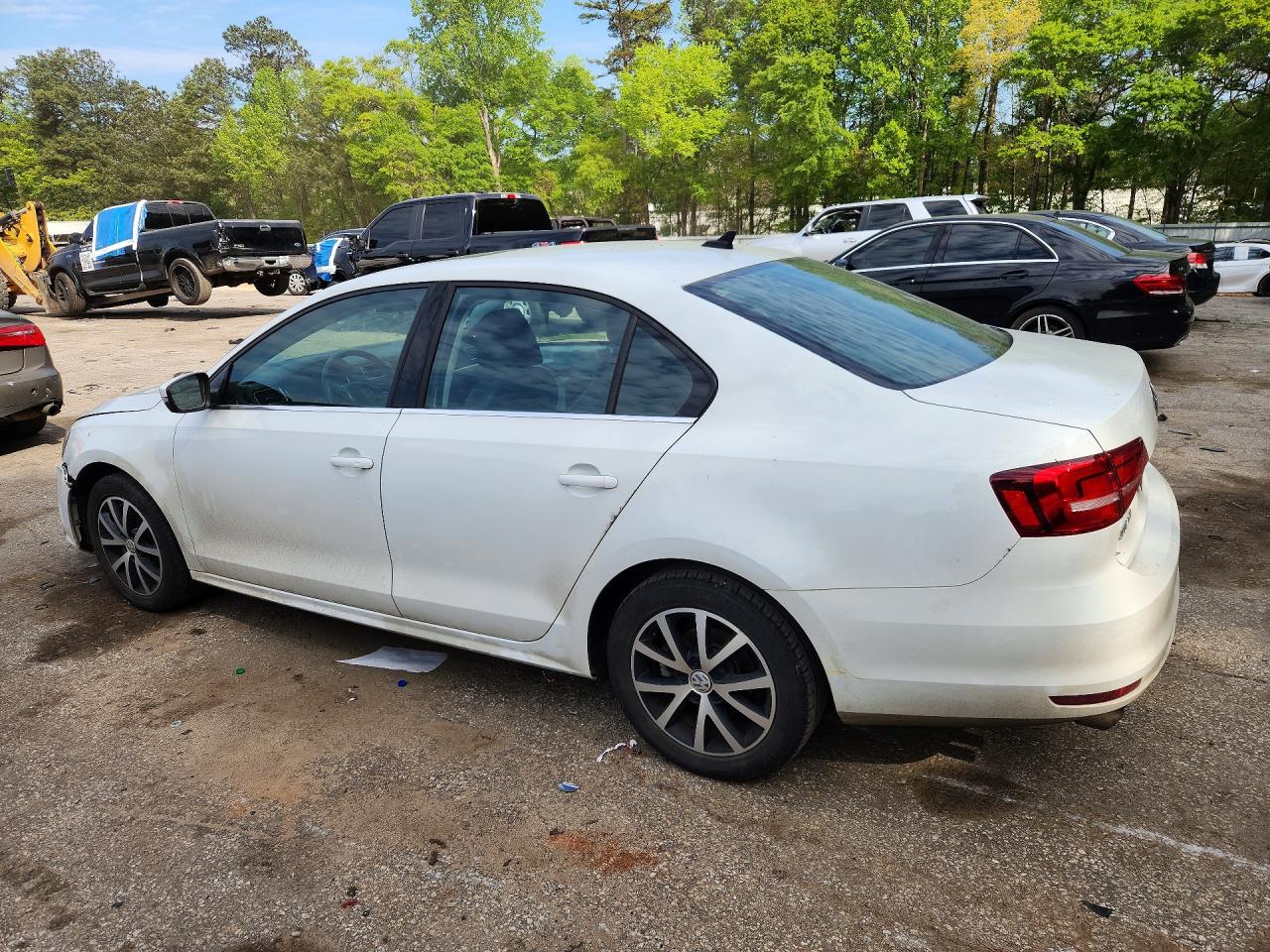 2017 VOLKSWAGEN JETTA SE photo 4