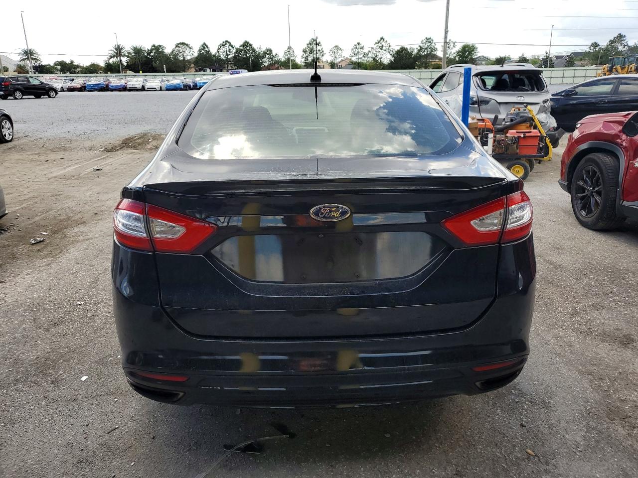 2016 FORD FUSION SE photo 16