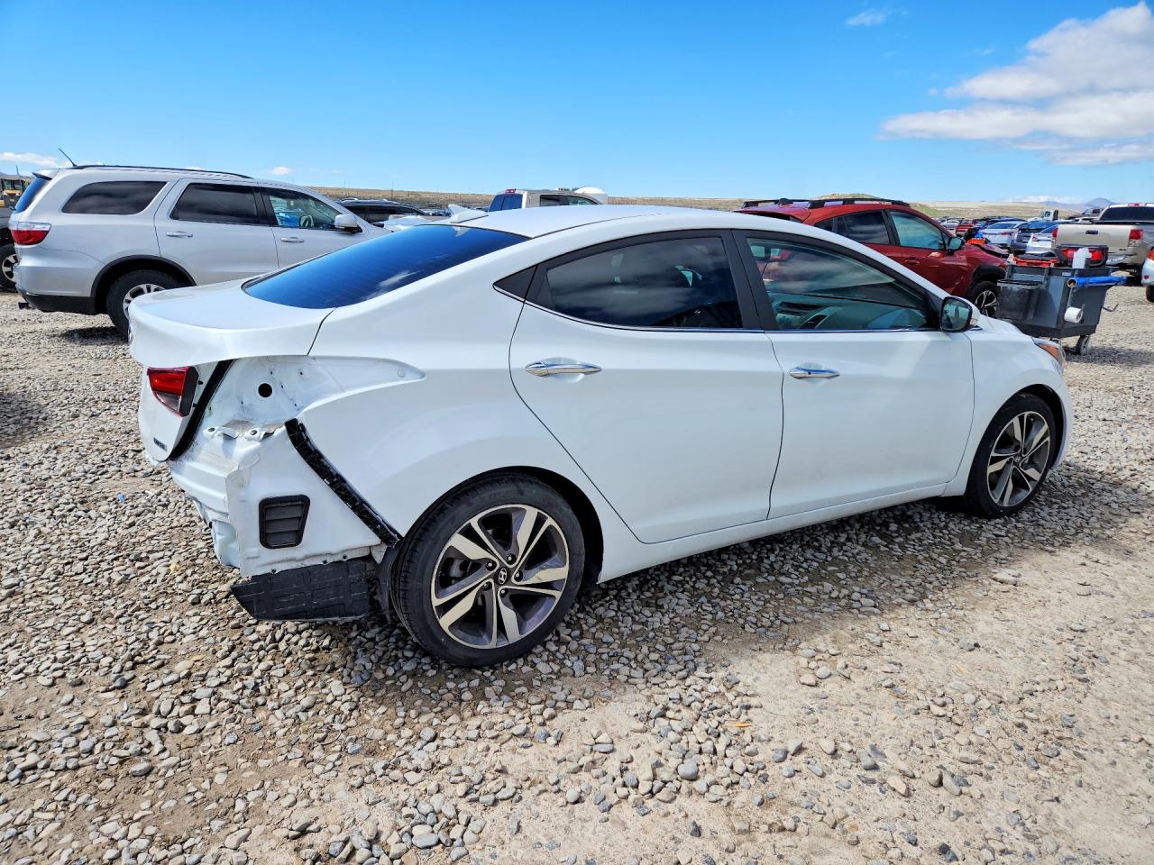 2015 HYUNDAI ELANTRA photo 5