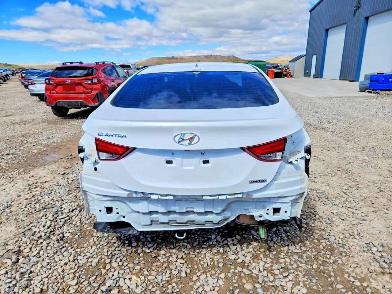 2015 HYUNDAI ELANTRA photo 11