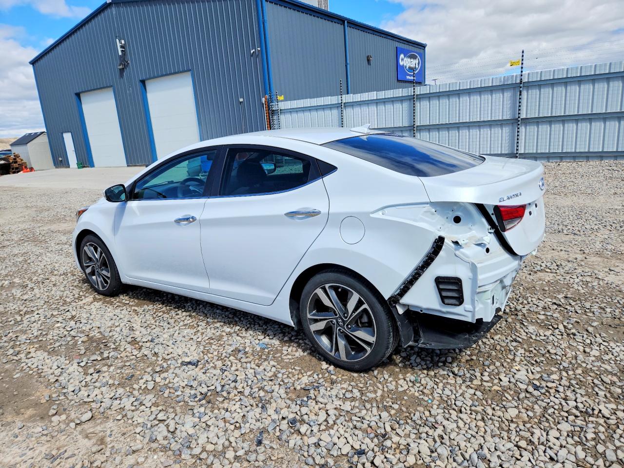 2015 HYUNDAI ELANTRA photo 3