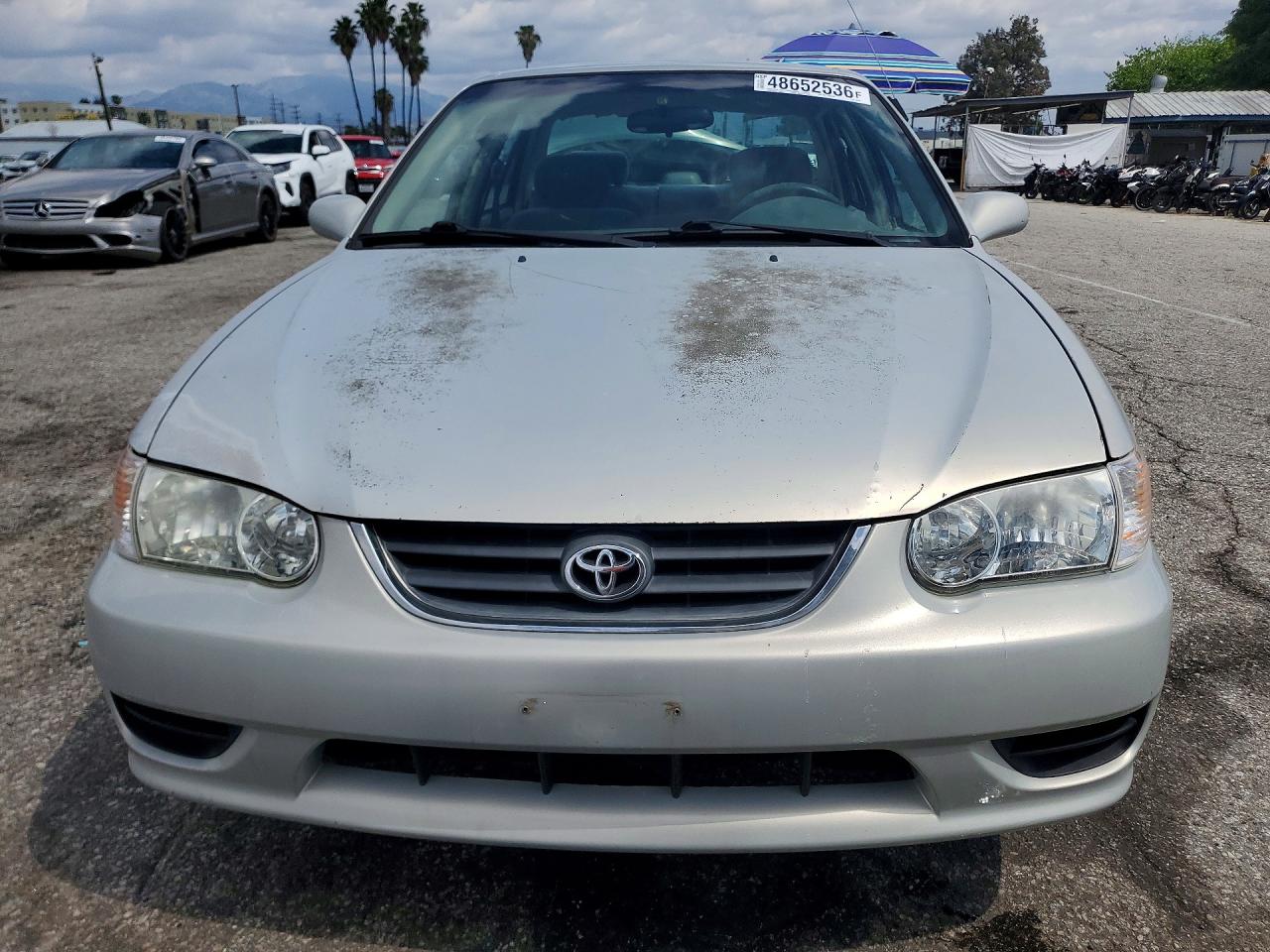 2001 TOYOTA COROLLA LE photo 9