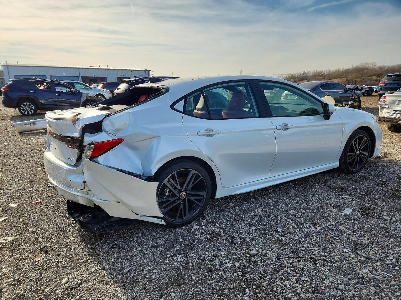 2025 TOYOTA CAMRY XSE photo 5