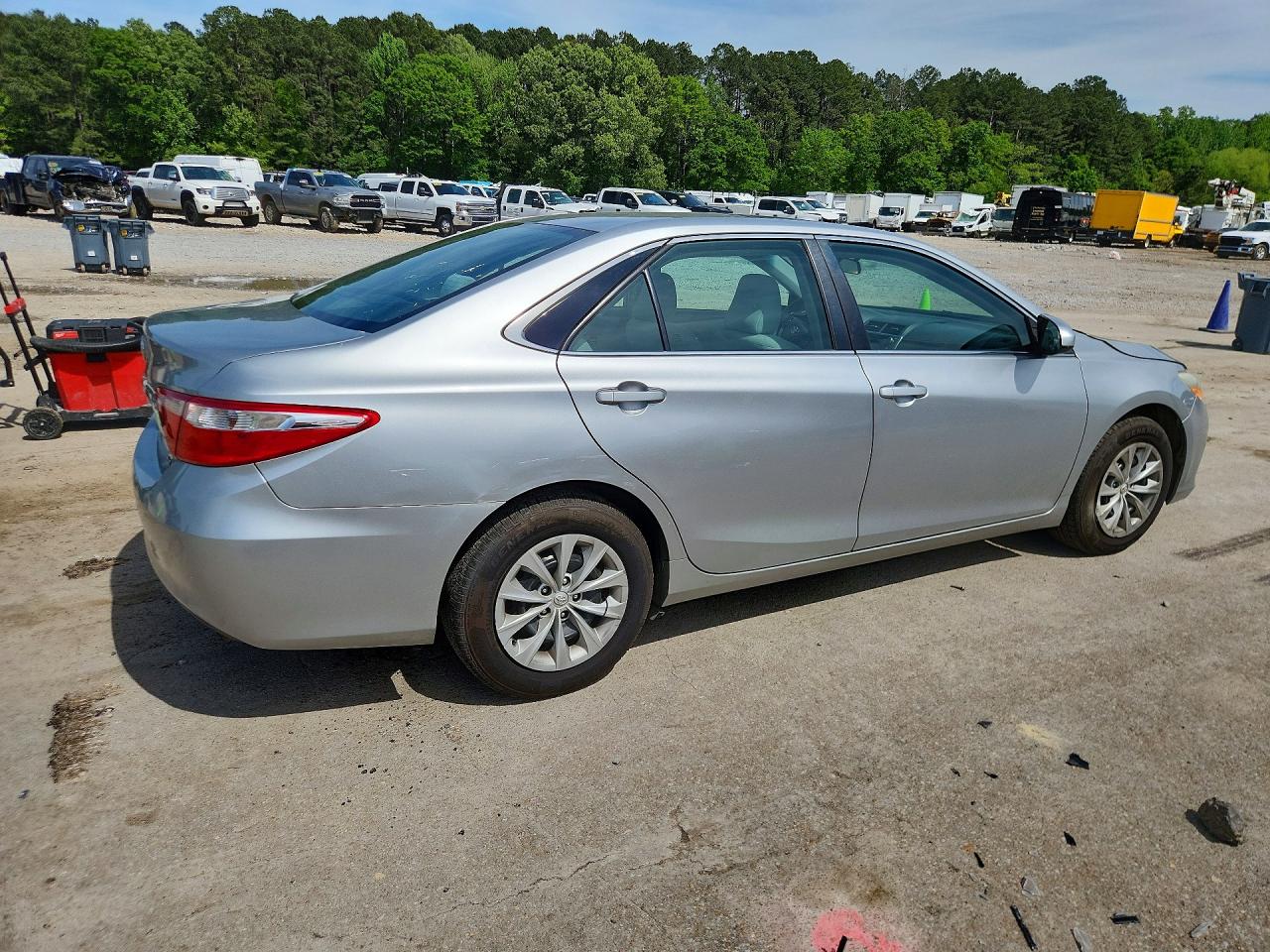 2016 TOYOTA CAMRY LE photo 7