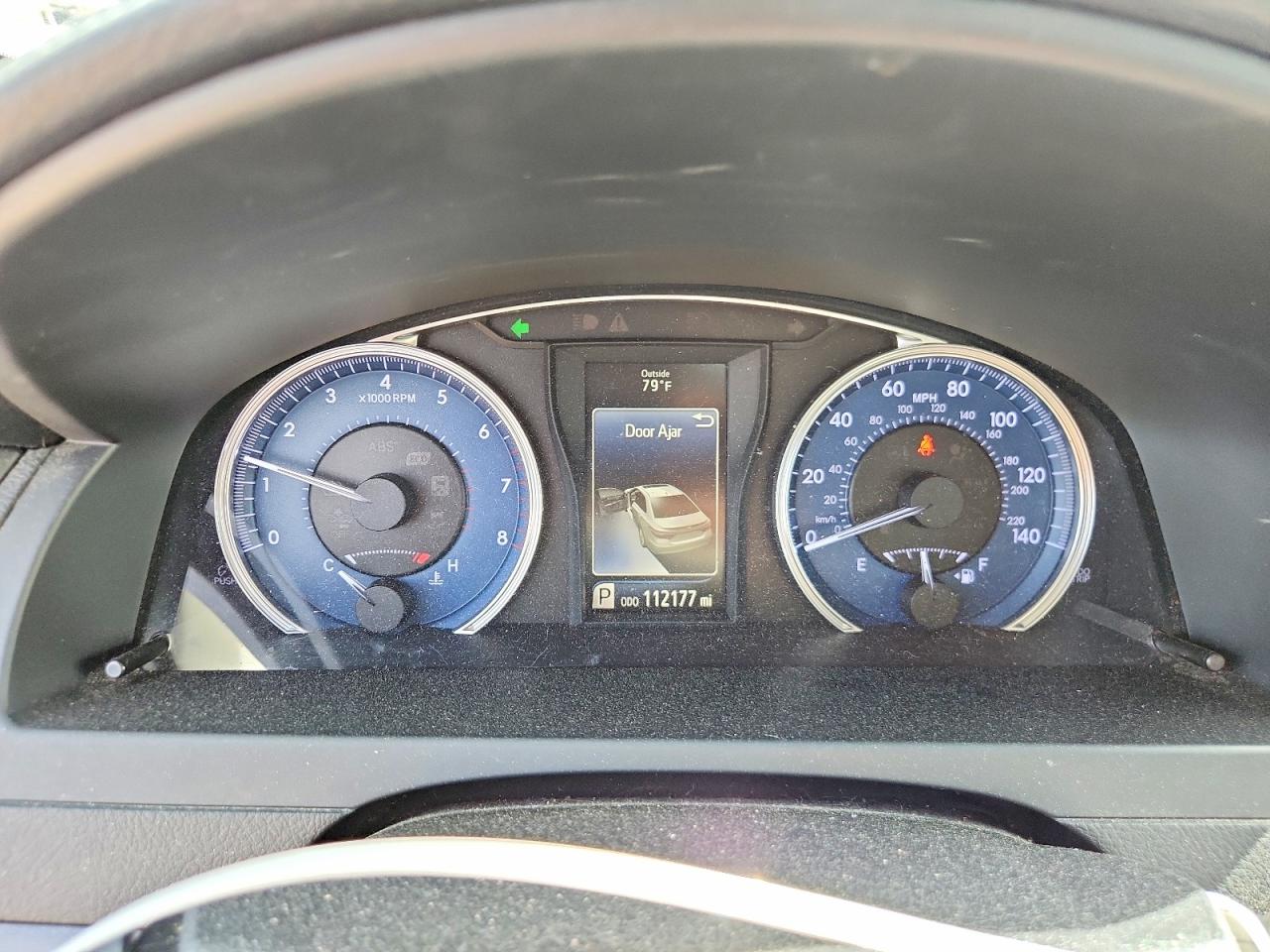 2016 TOYOTA CAMRY LE photo 25