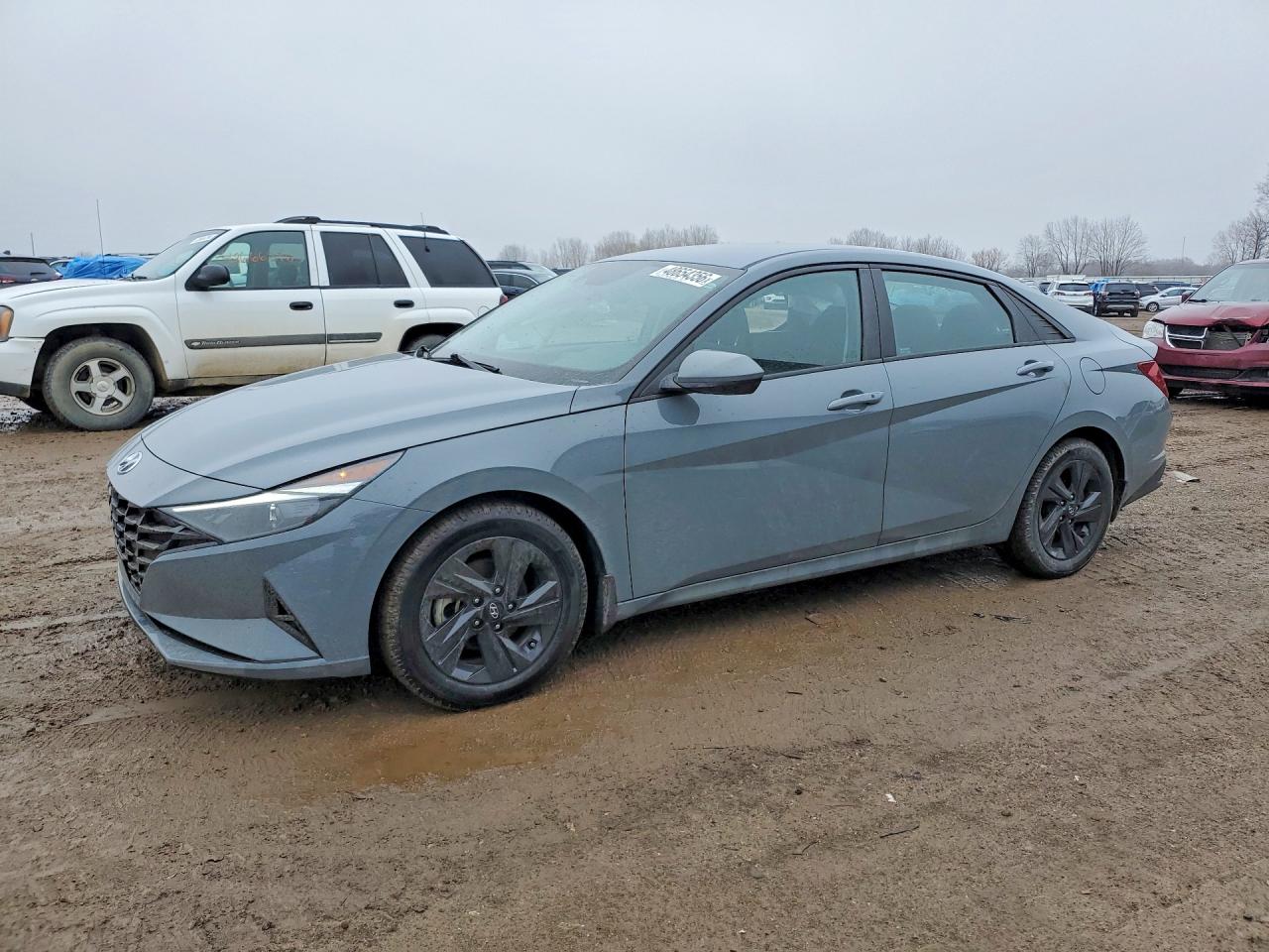 2022 HYUNDAI ELANTRA