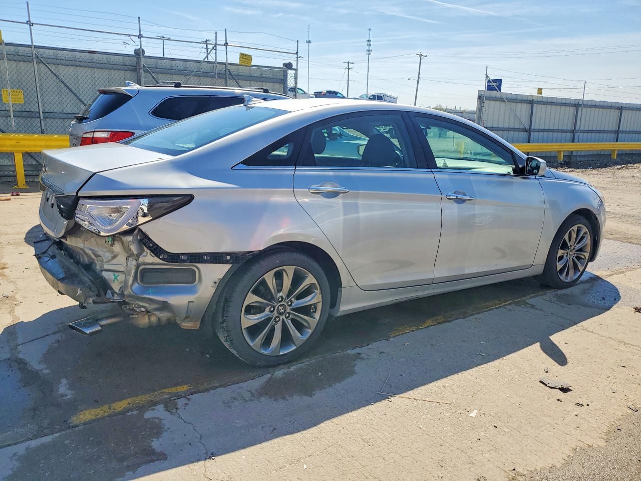 2012 HYUNDAI SONATA SE photo 3