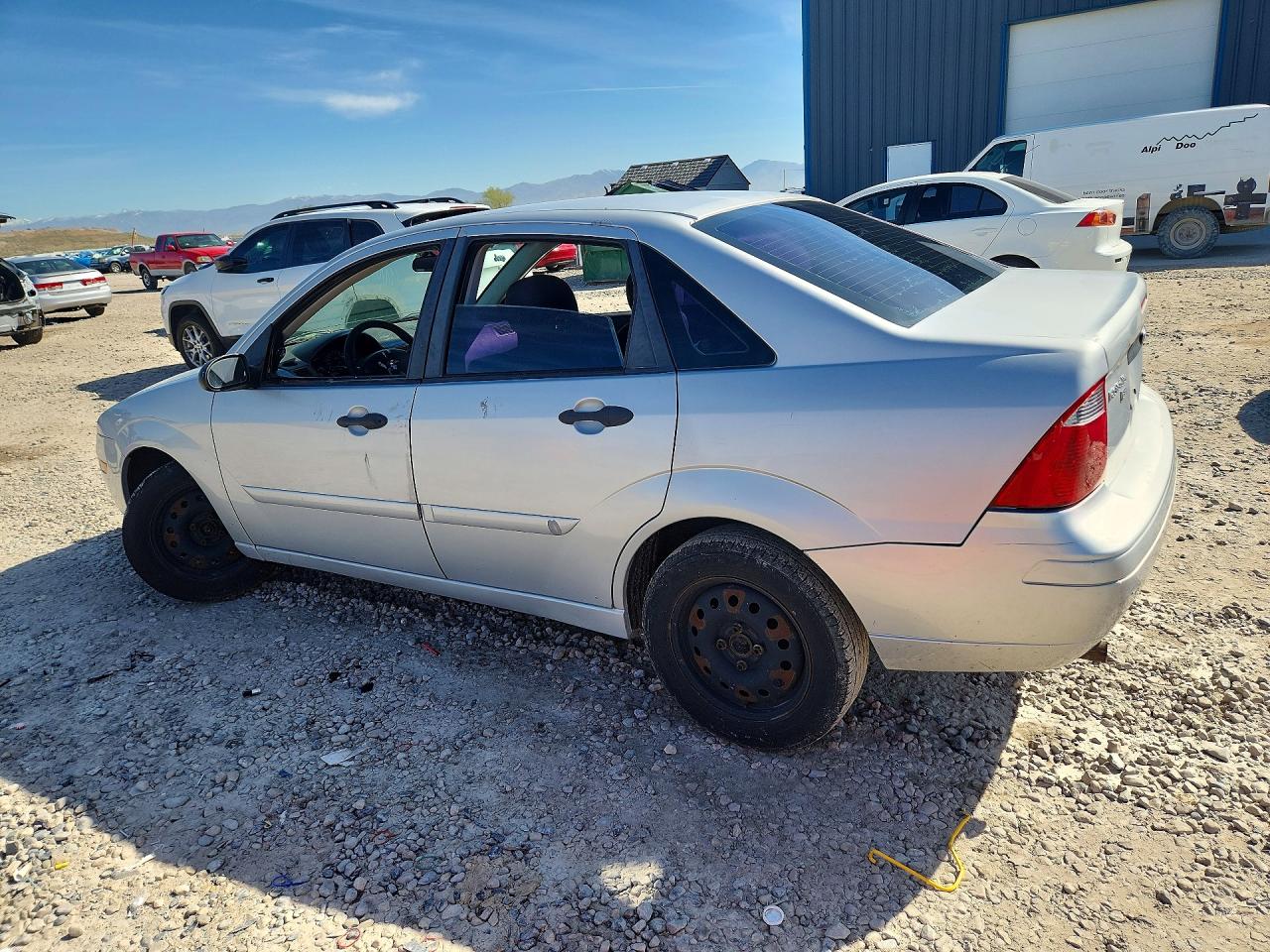2007 FORD FOCUS ZX4 photo 2