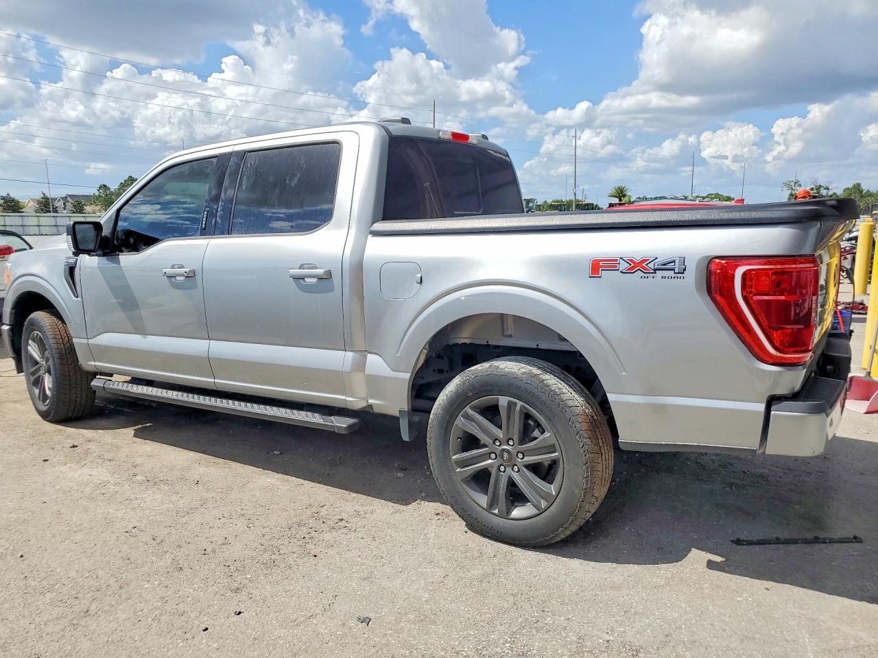 2023 FORD F150 SUPERCREW photo 4