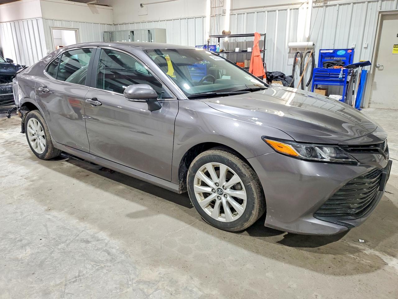 2019 TOYOTA CAMRY LE photo 7