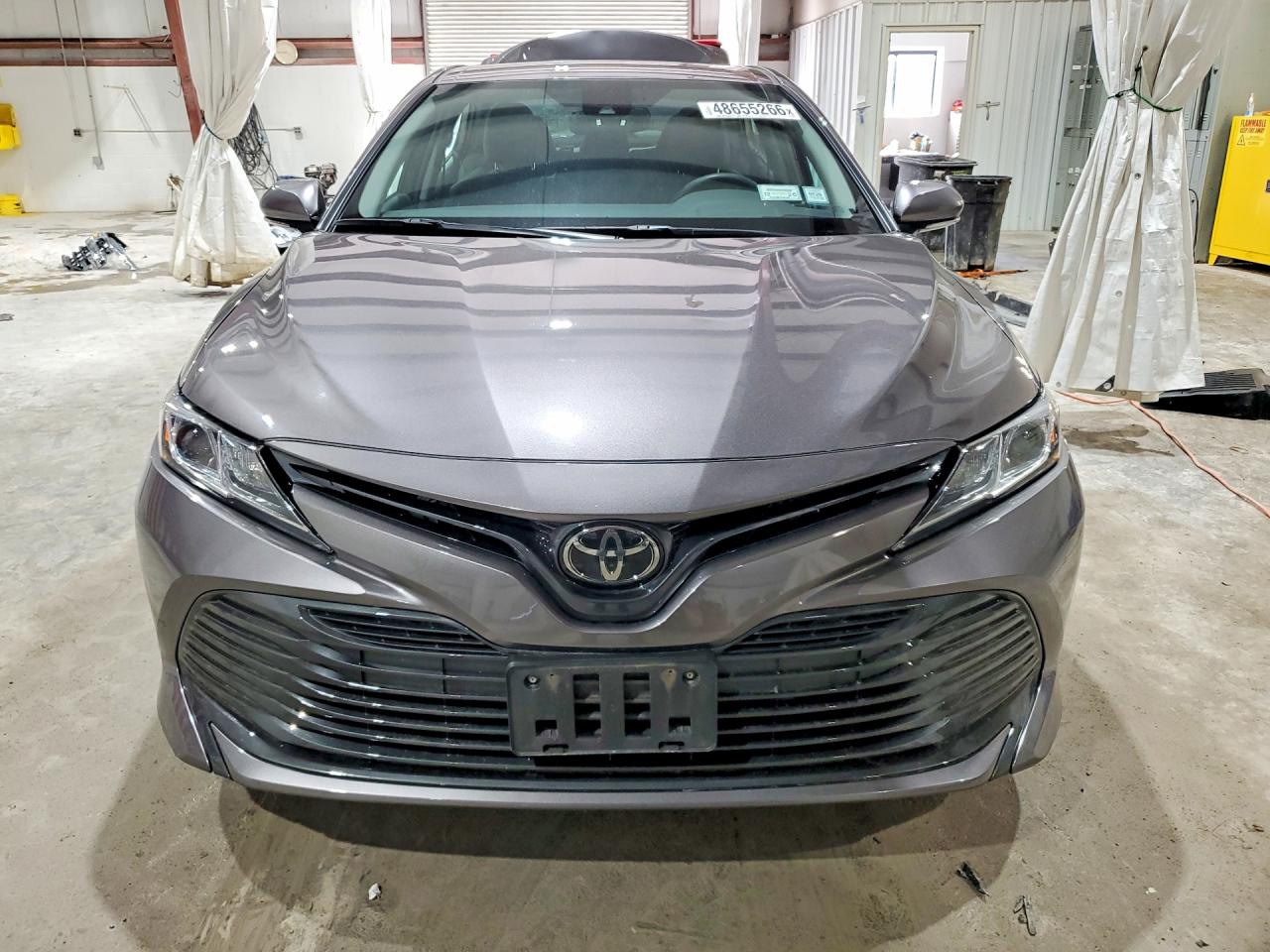 2019 TOYOTA CAMRY LE photo 9