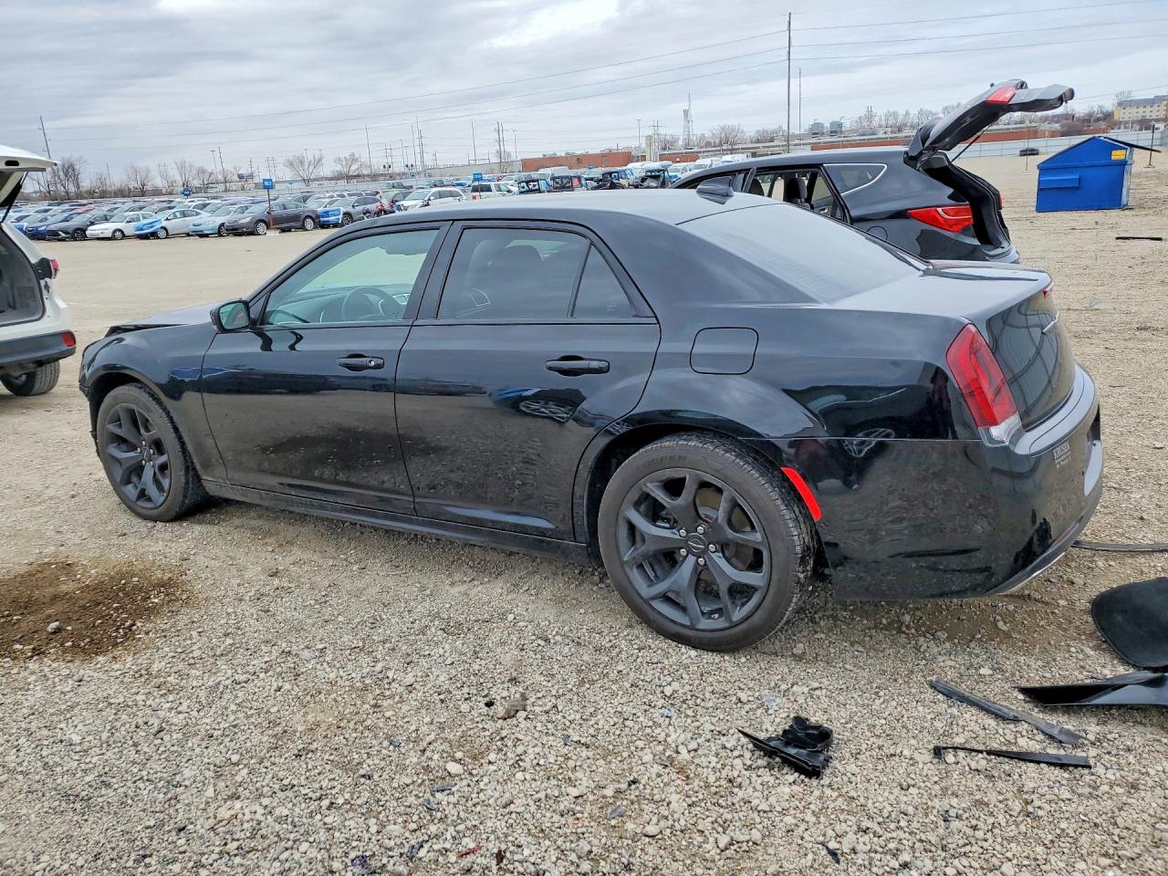 2022 CHRYSLER 300 TOURING L photo 3