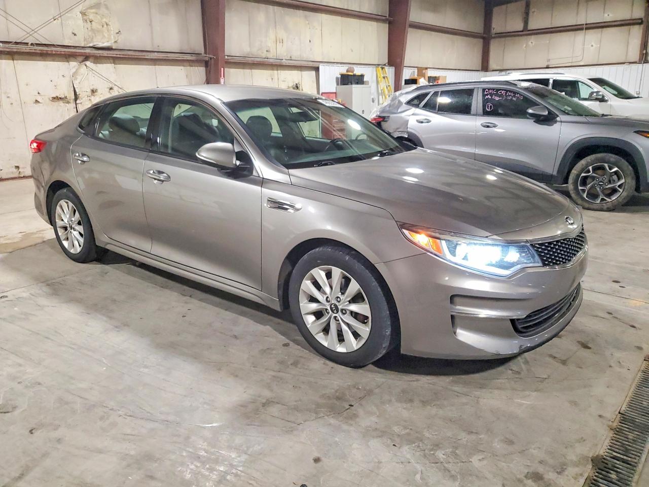 2017 KIA OPTIMA EX photo 10