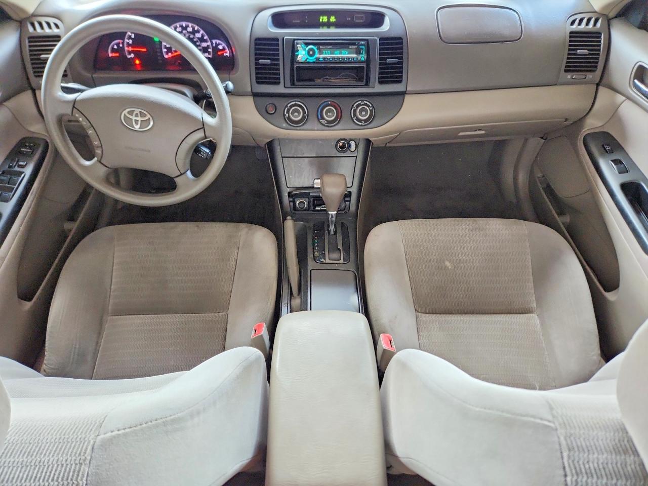 2005 TOYOTA CAMRY LE photo 8