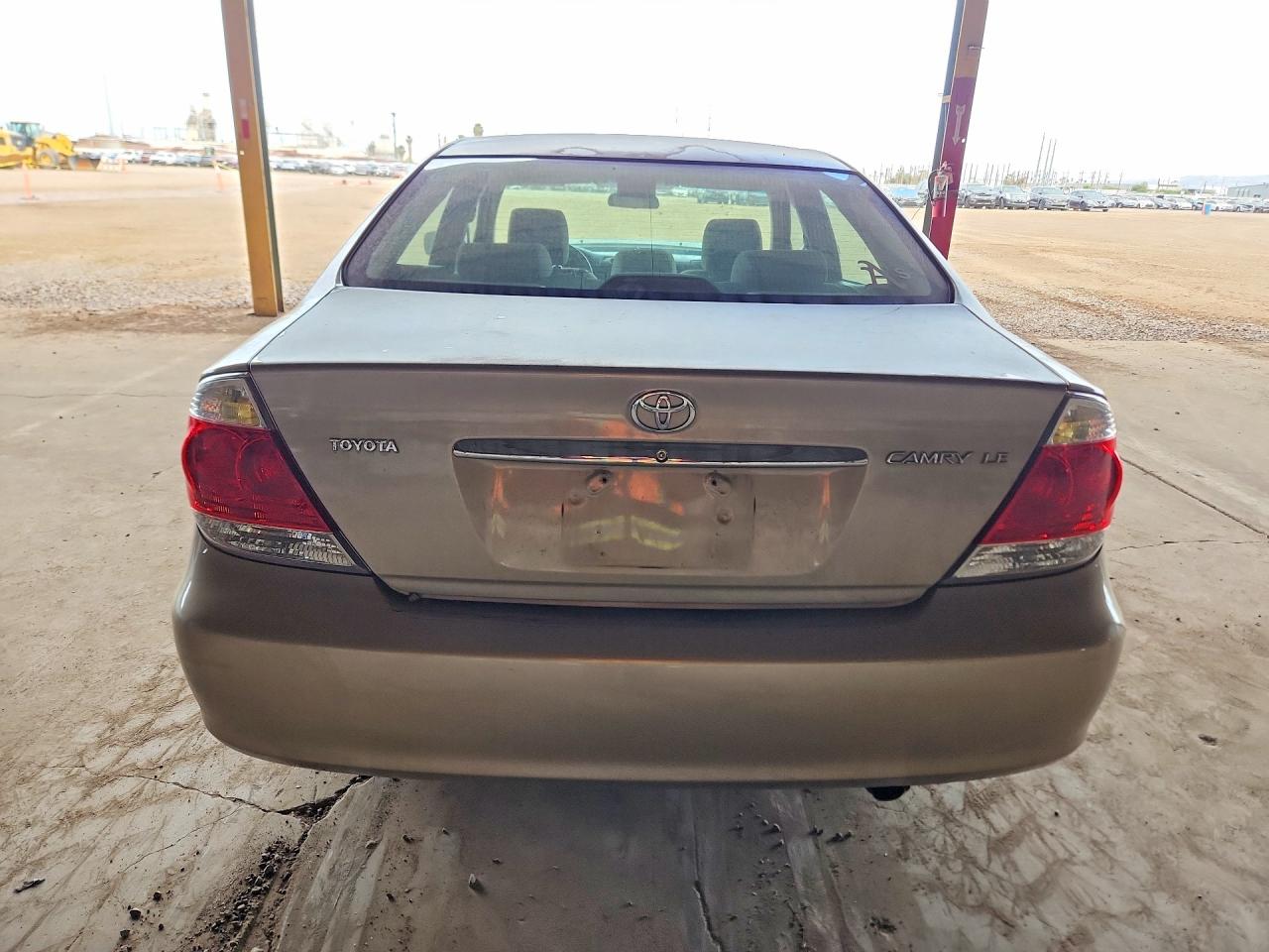 2005 TOYOTA CAMRY LE photo 6