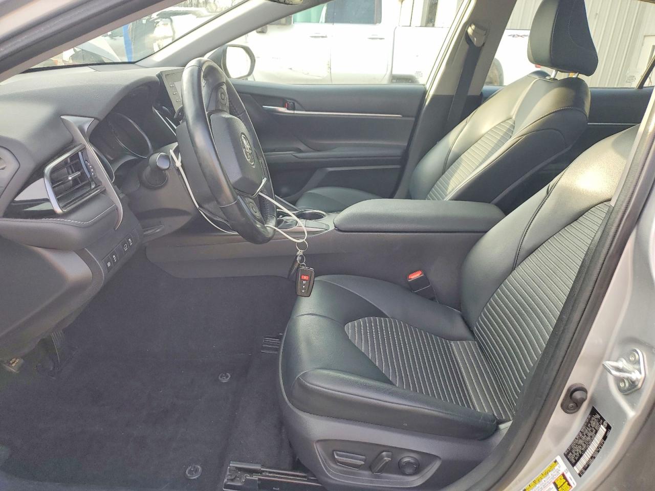 2022 TOYOTA CAMRY SE NIGHTSHADE photo 13