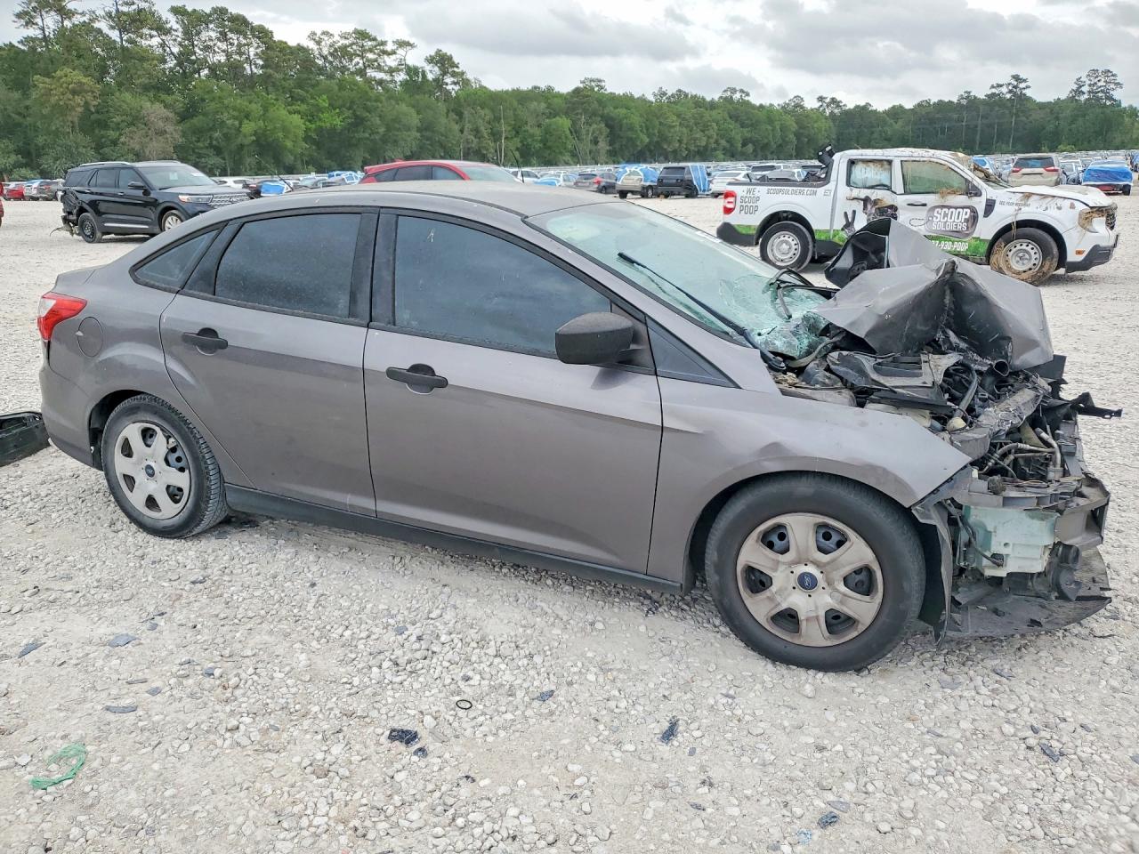 2014 FORD FOCUS S photo 4