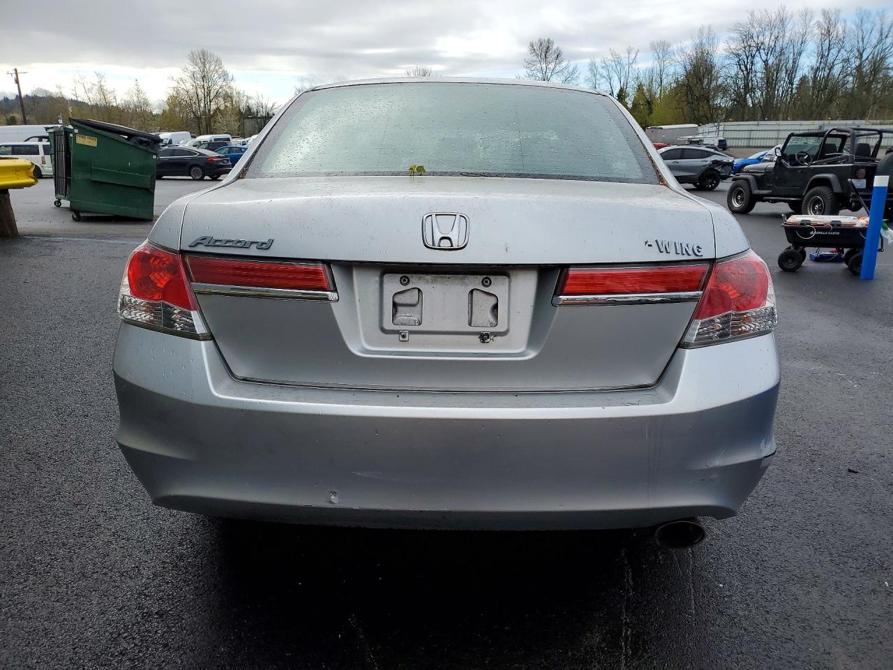 2012 HONDA ACCORD LX photo 6
