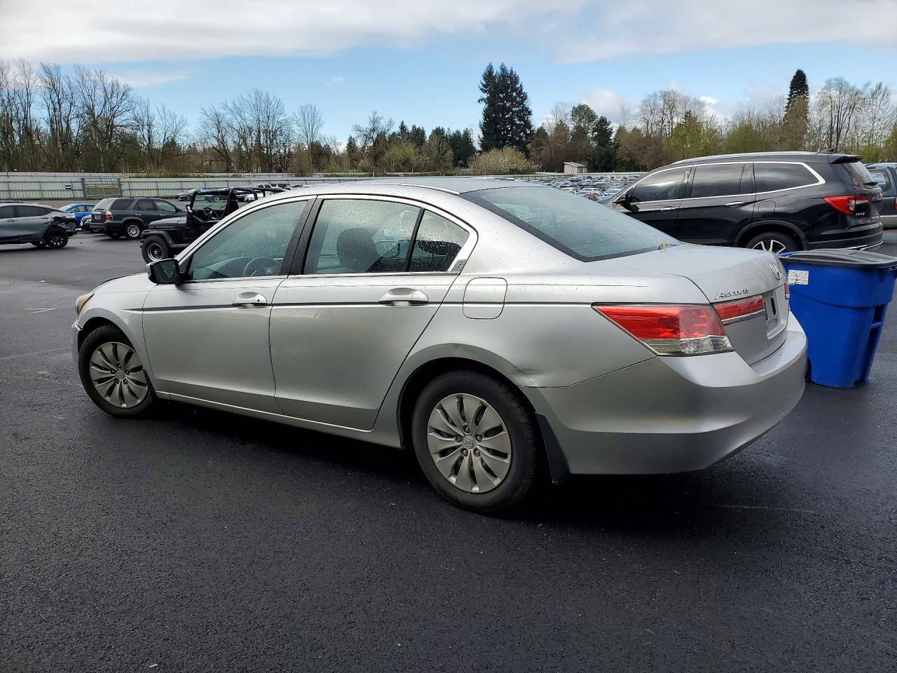 2012 HONDA ACCORD LX photo 2