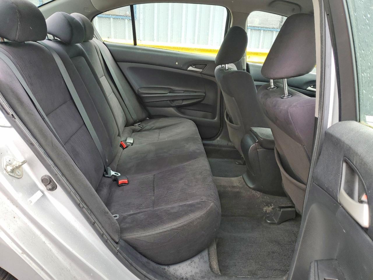 2012 HONDA ACCORD LX photo 10