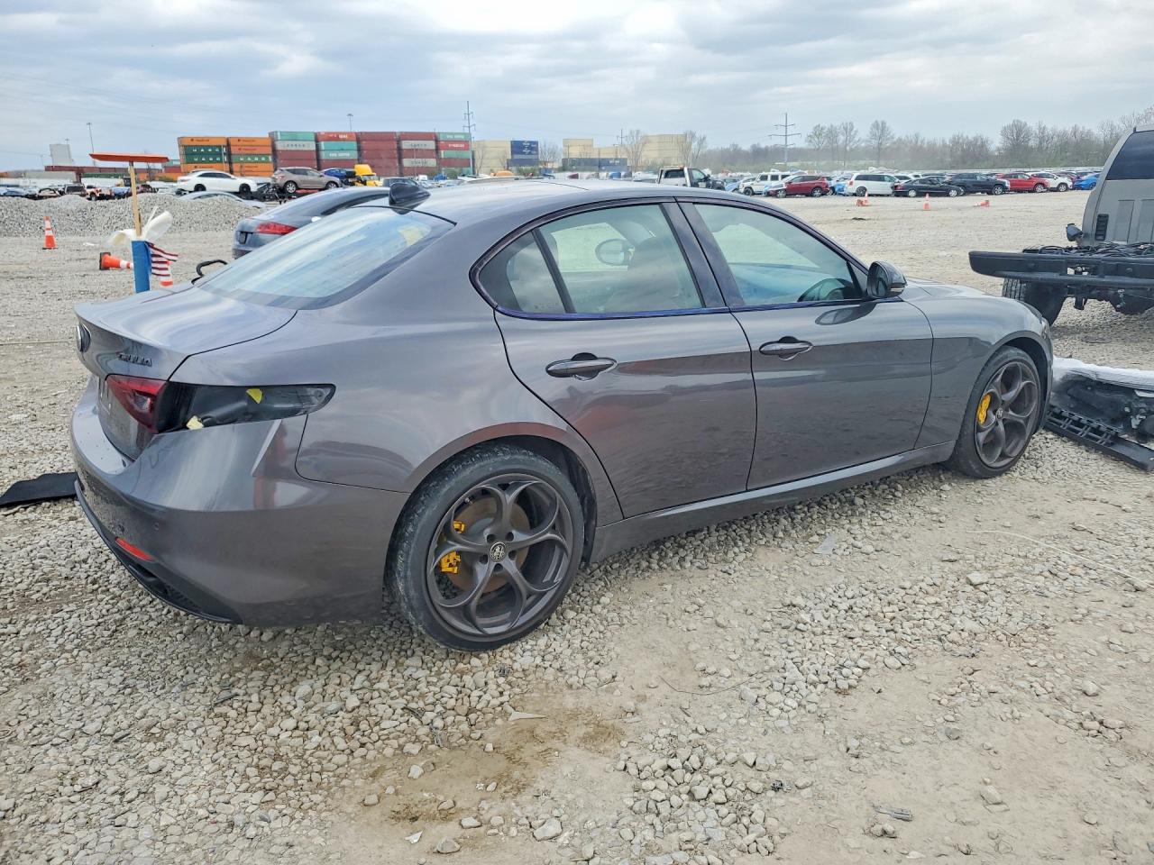 2019 ALFA ROMEO GIULIA photo 5