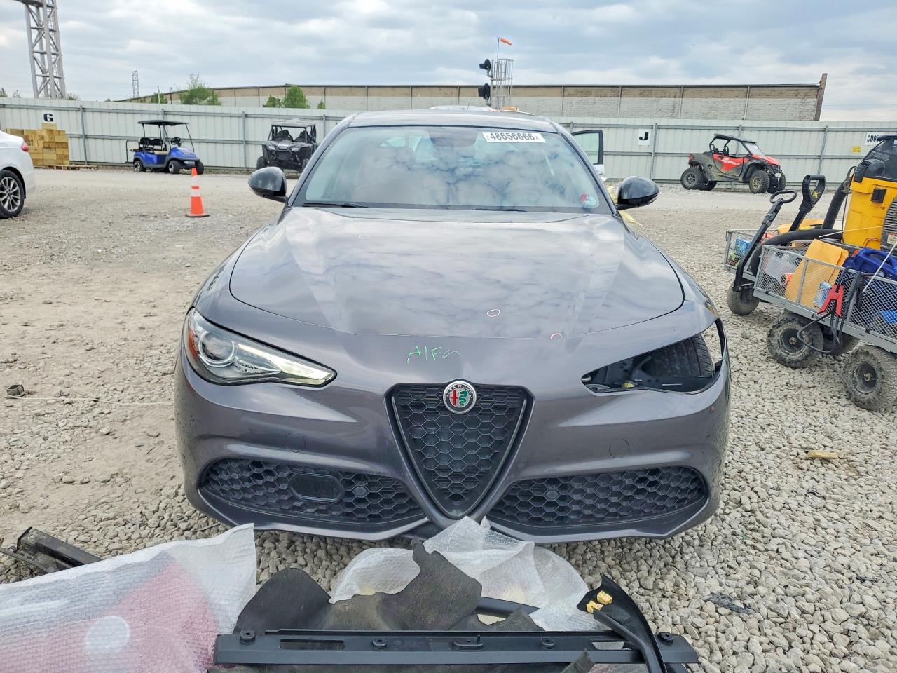 2019 ALFA ROMEO GIULIA photo 9