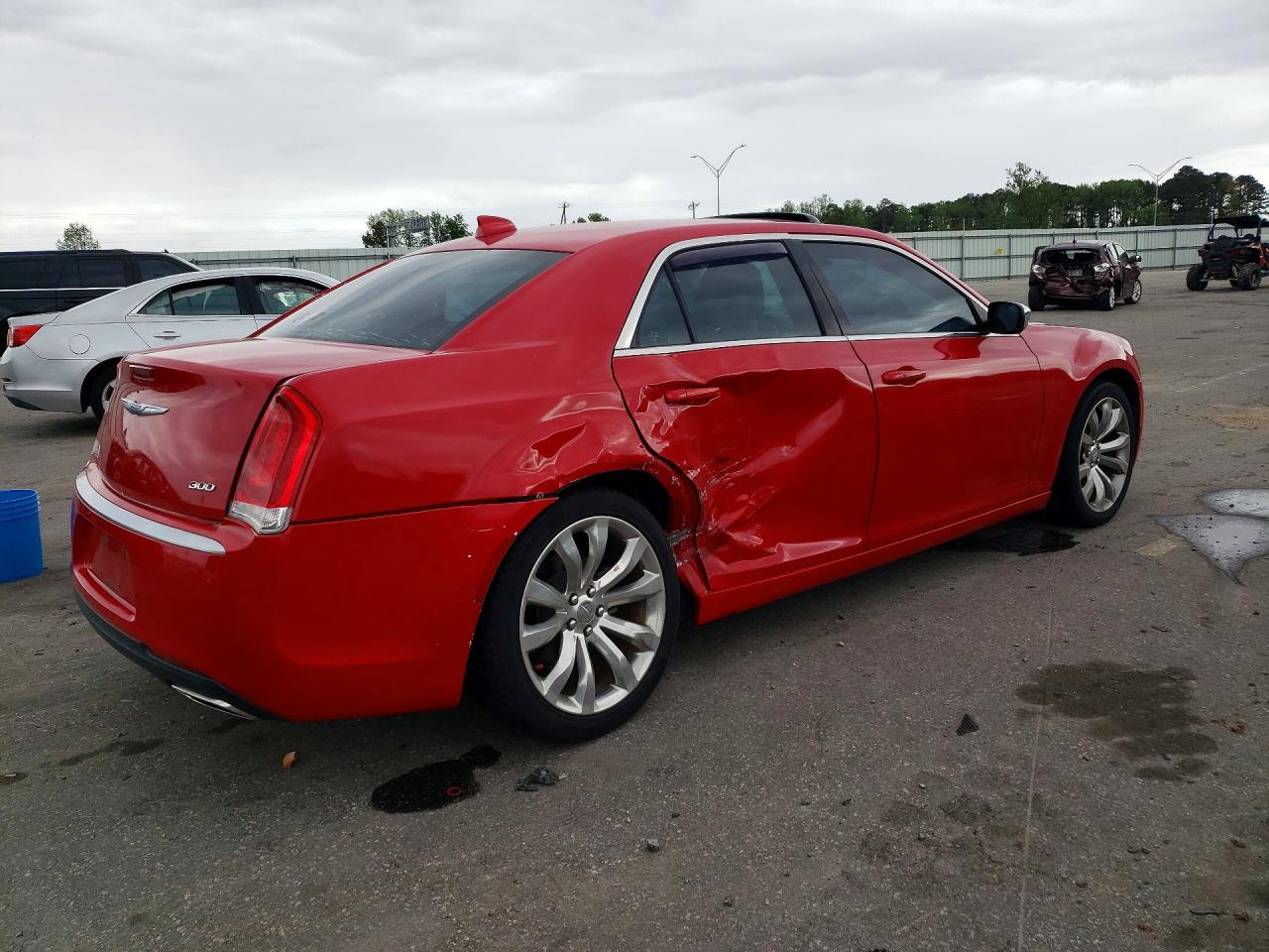 2018 CHRYSLER 300 TOURING photo 3