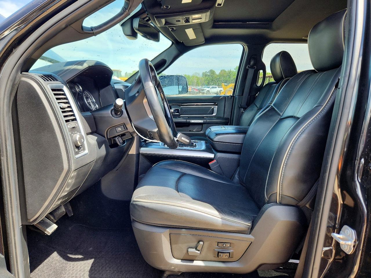 2016 RAM 1500 LONGHORN photo 13