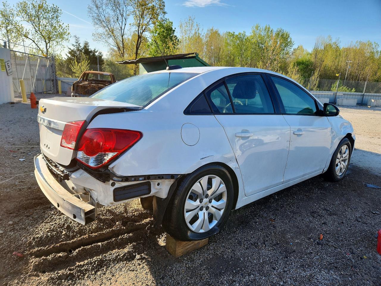 2015 CHEVROLET CRUZE LS photo 5