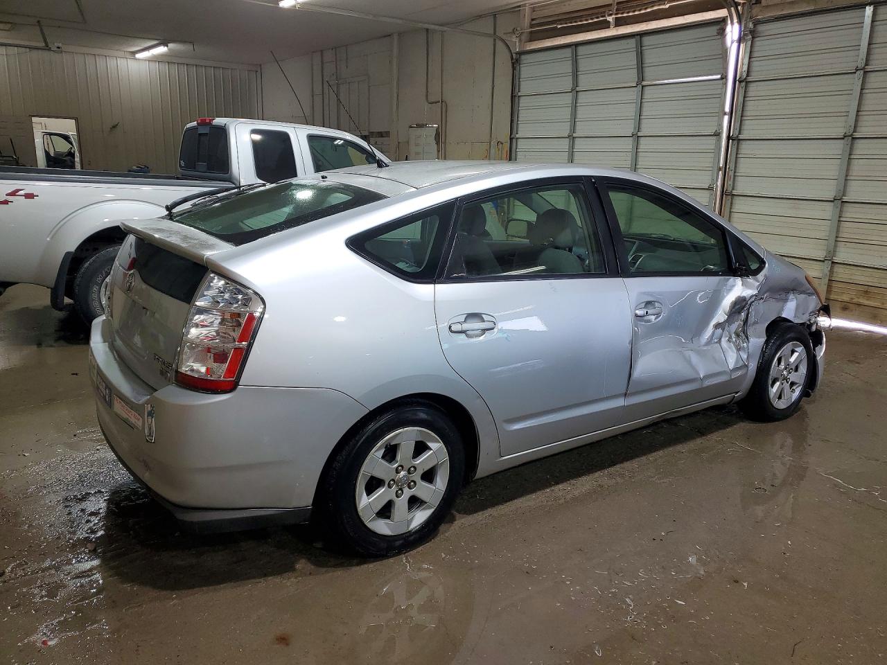 2009 TOYOTA PRIUS BASE photo 7