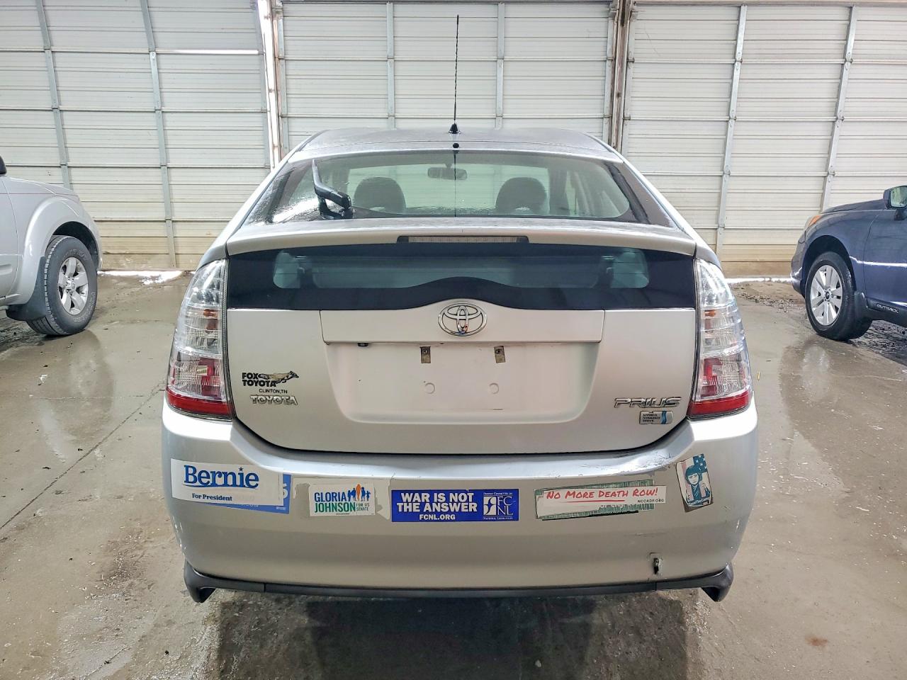 2009 TOYOTA PRIUS BASE photo 16