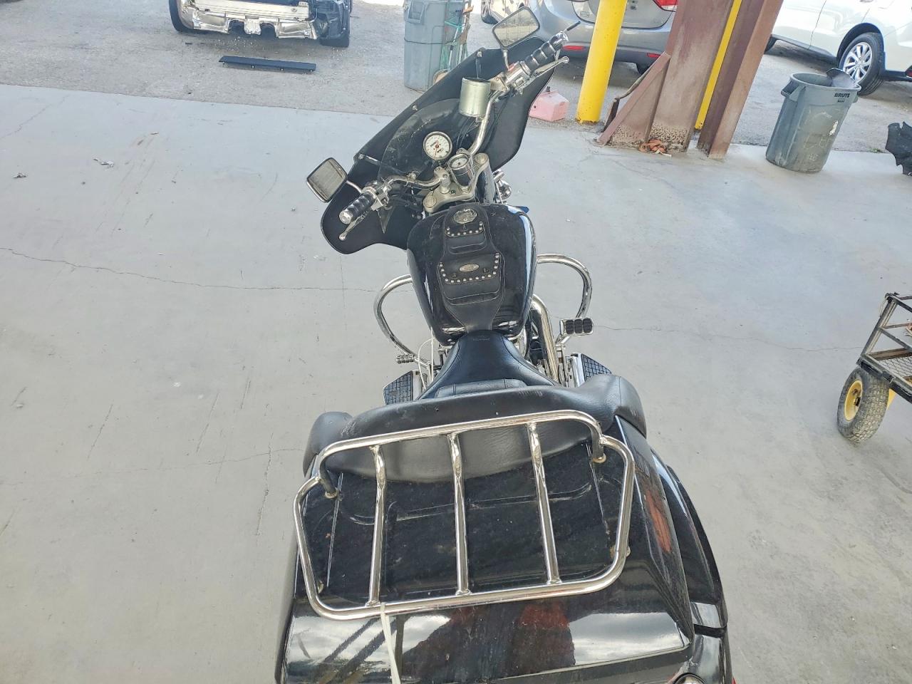2000 HONDA VT1100 C2 photo 16