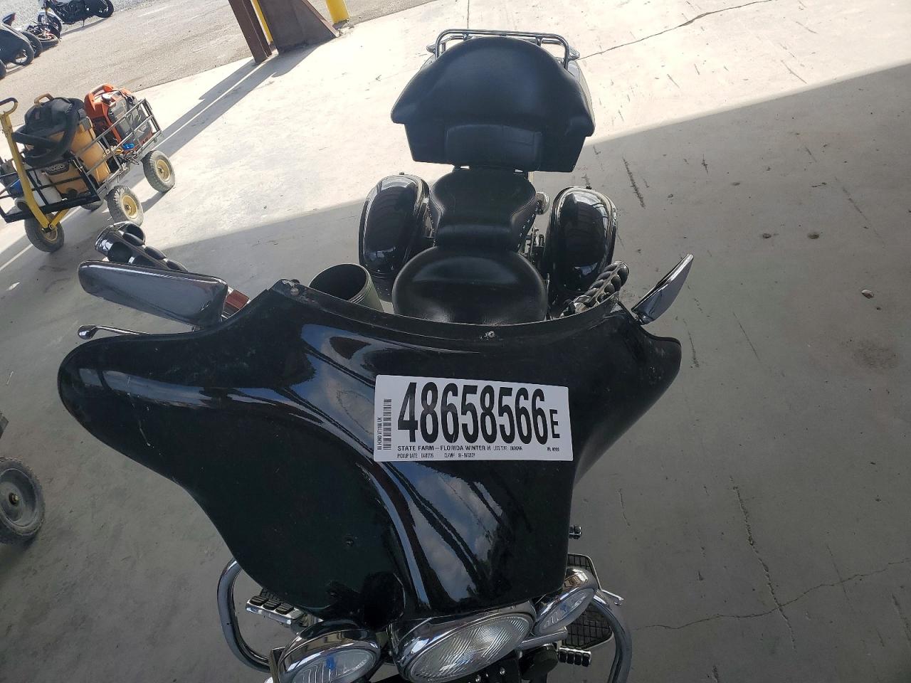 2000 HONDA VT1100 C2 photo 13