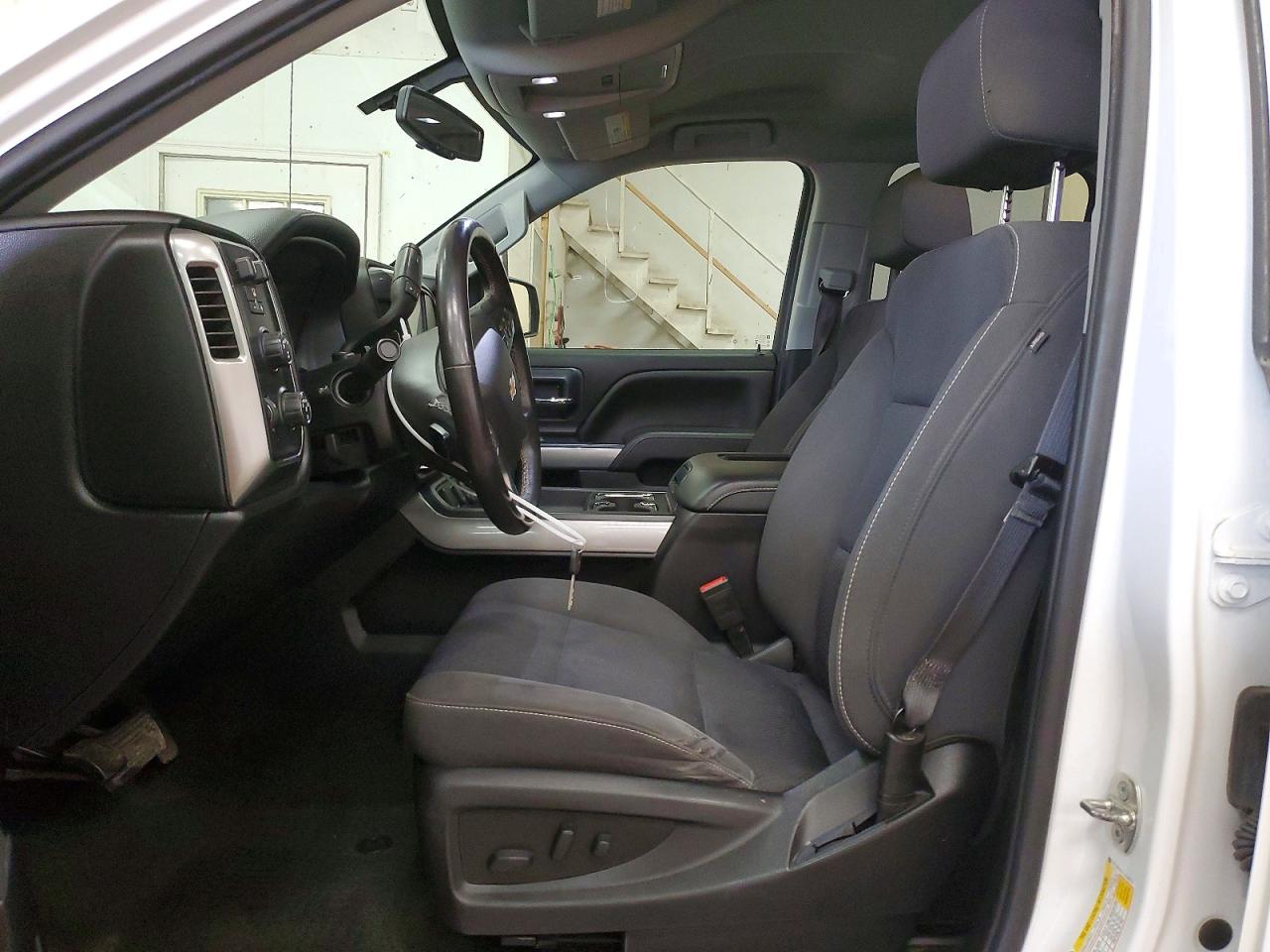 2018 CHEVROLET SILVERADO K1500 LT photo 19