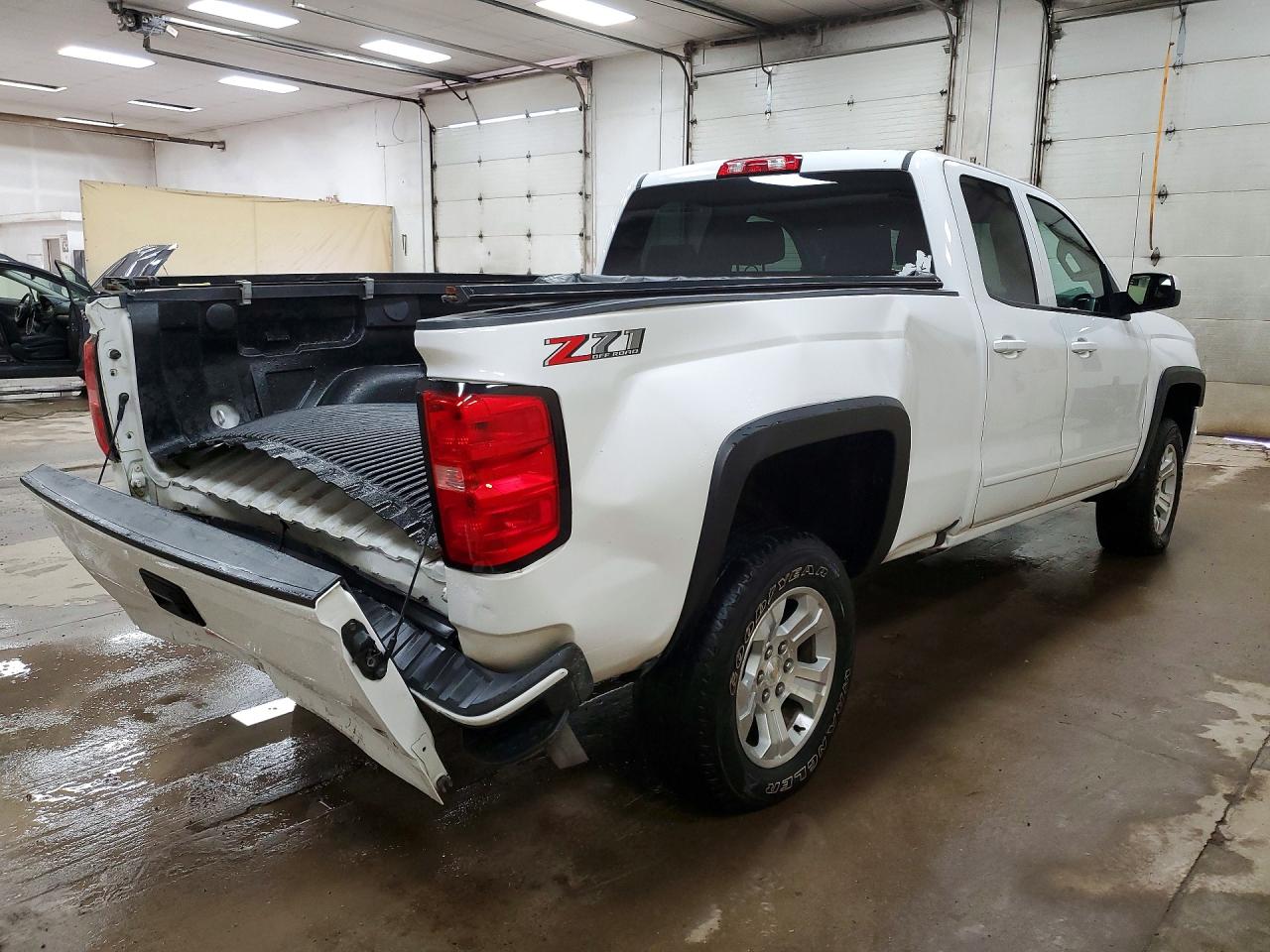2018 CHEVROLET SILVERADO K1500 LT photo 7