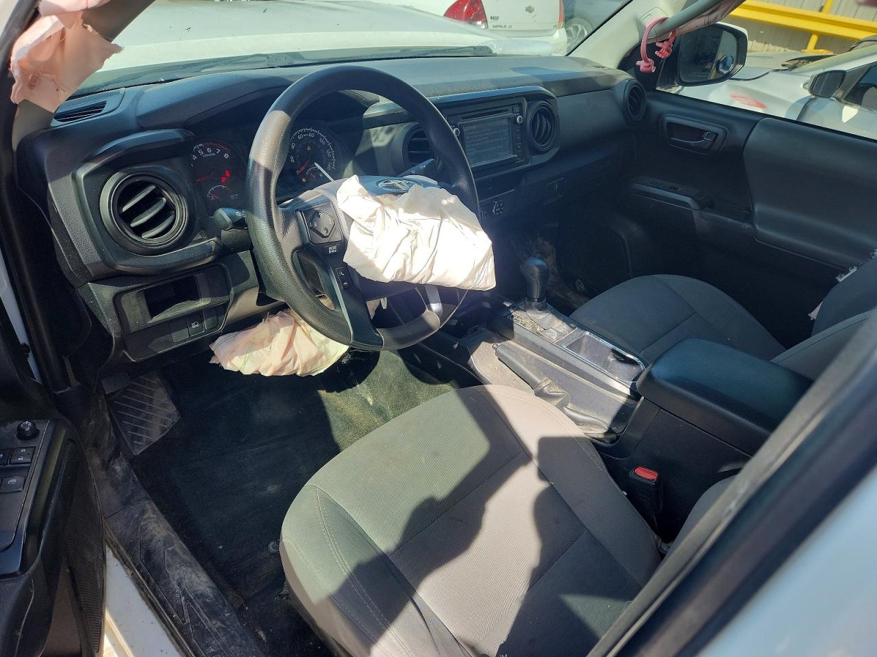 2019 TOYOTA TACOMA SR photo 22