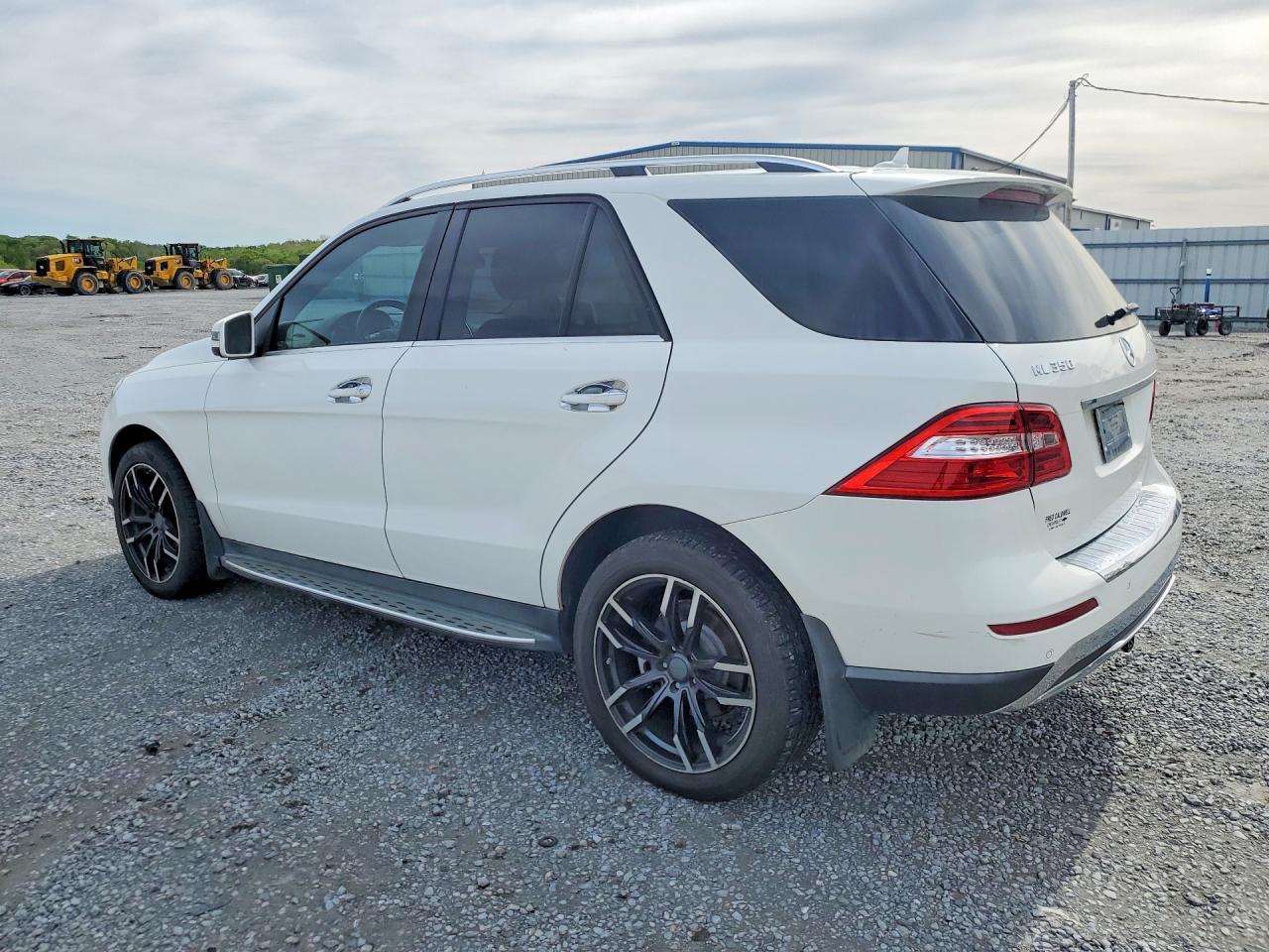 2015 MERCEDES-BENZ ML 350 4MATIC photo 4