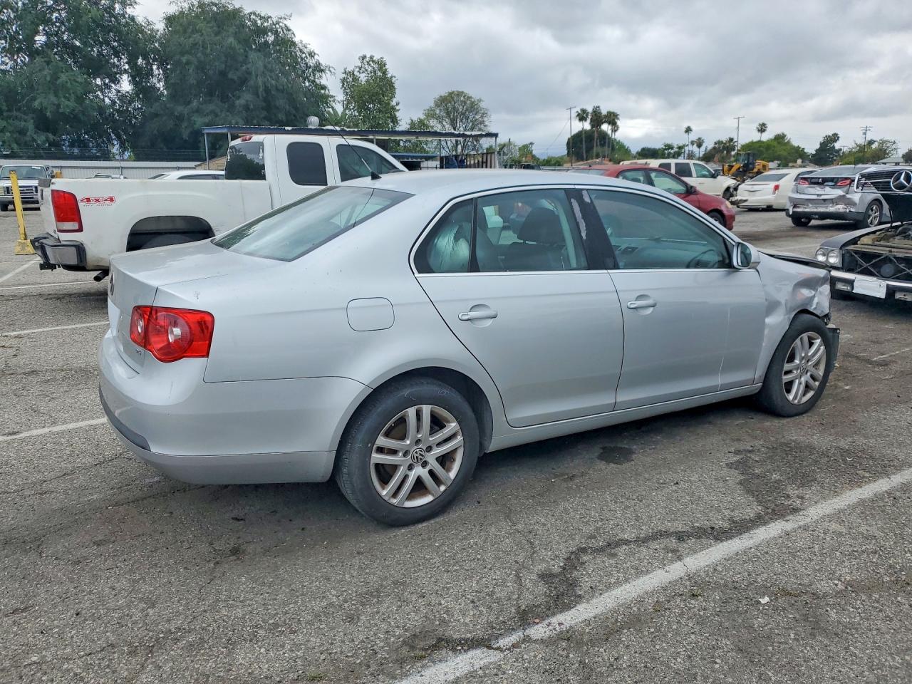 2007 VOLKSWAGEN JETTA WOLFSBURG photo 5