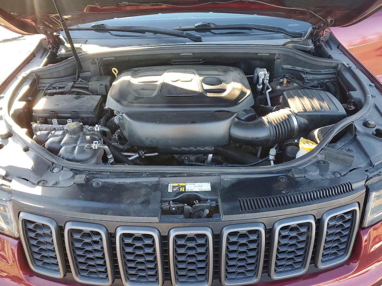 2018 JEEP GRAND CHEROKEE TRAILHAWK photo 12