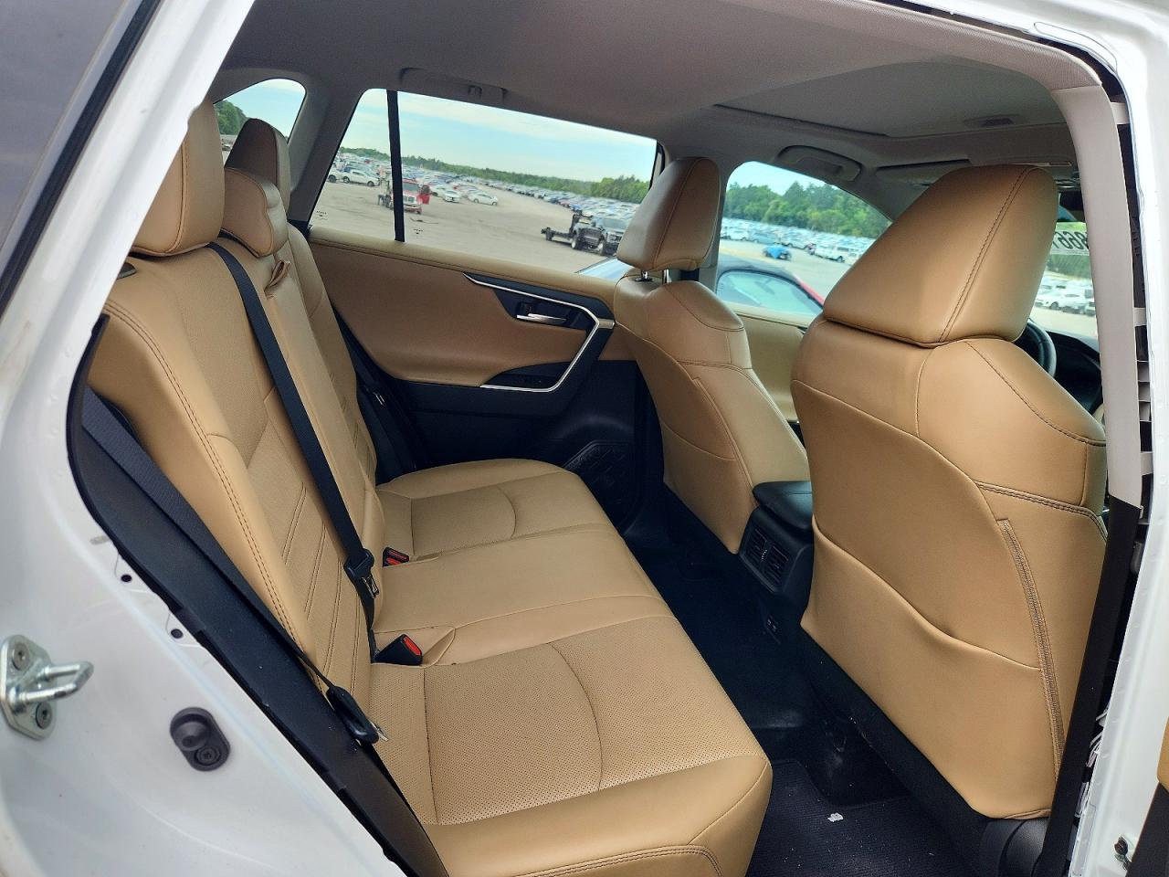 2019 TOYOTA RAV4 LIMITED photo 21