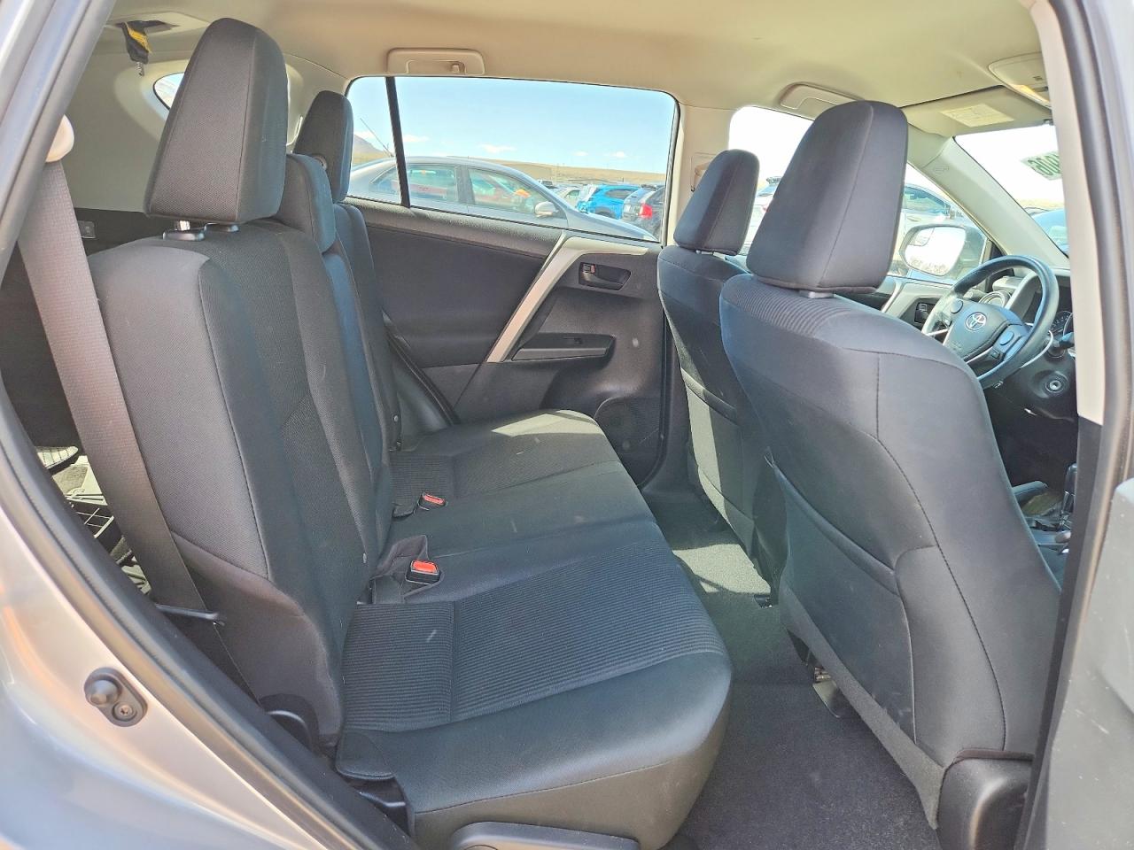2016 TOYOTA RAV4 LE photo 11