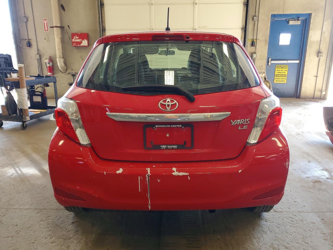 2013 TOYOTA YARIS photo 16