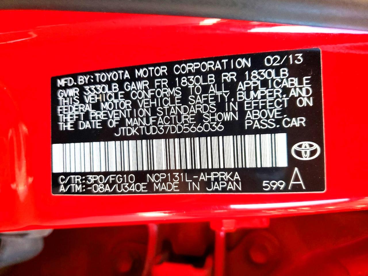 2013 TOYOTA YARIS photo 37