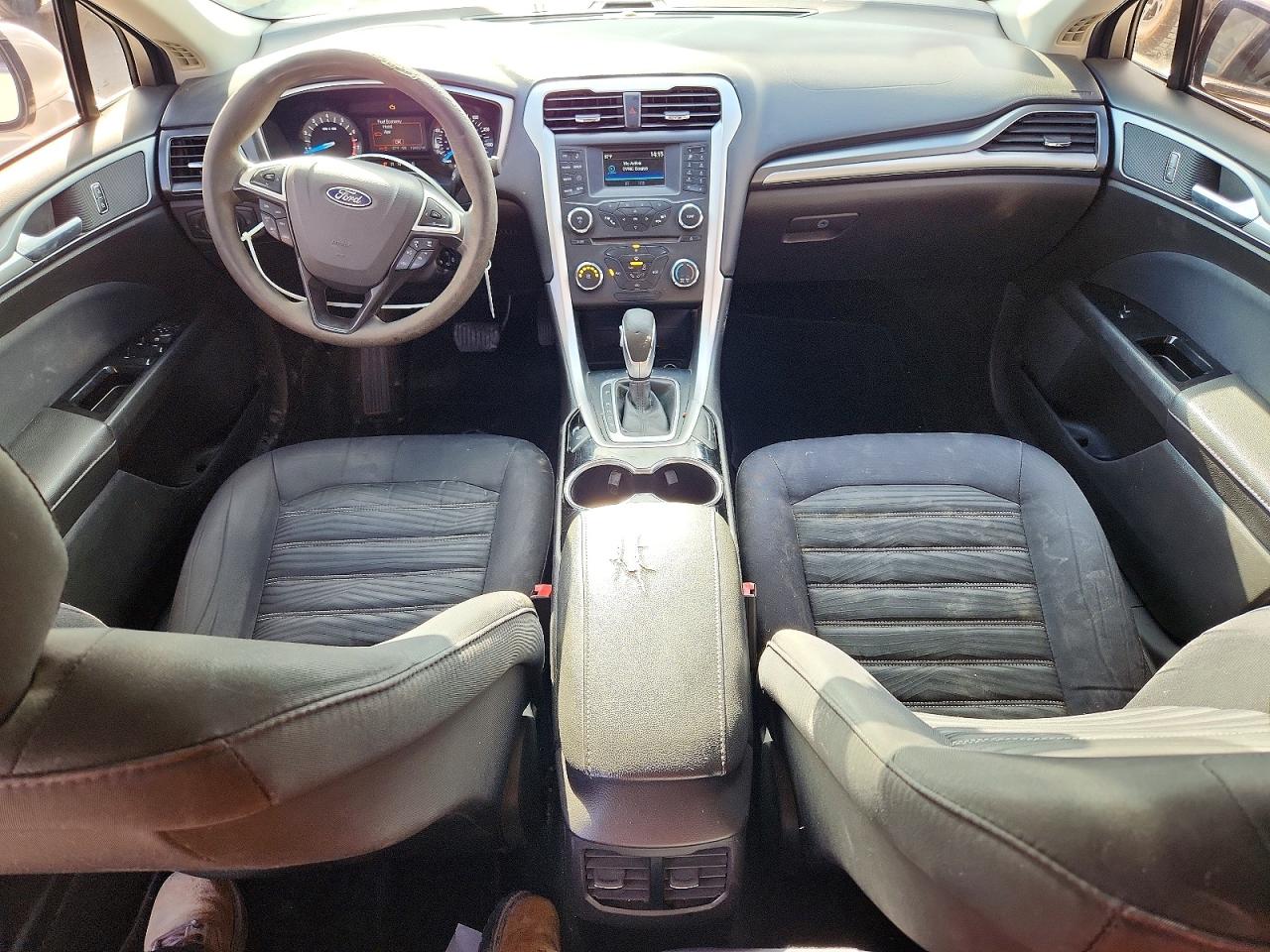 2016 FORD FUSION SE photo 22